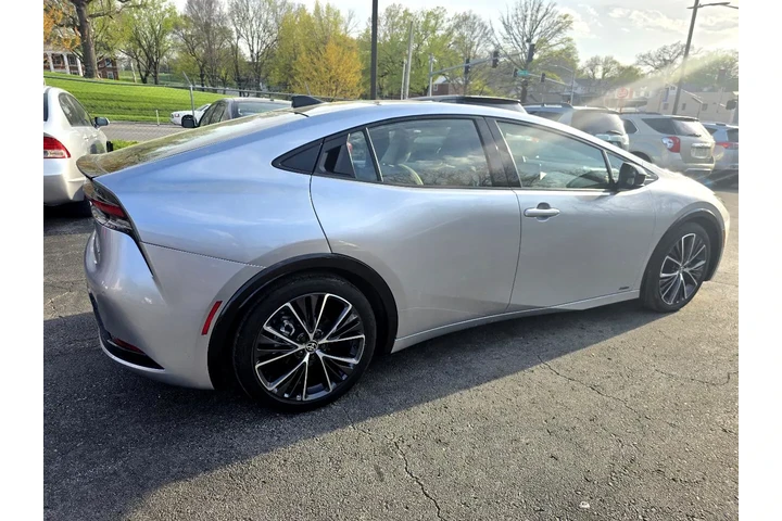 $28000 : 2024 Prius LE AWD image 6
