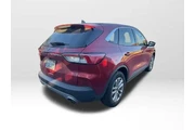 $17876 : Ford Escape 2022 SE 4dr SUV thumbnail