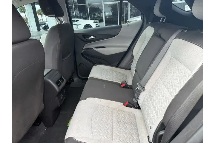 $23899 : Chevrolet Equinox 2024 LS 4d image 9