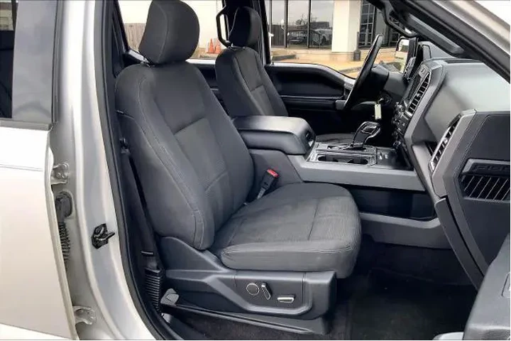 $16995 : Ford F-150 2016 4x2 XLT 4dr image 8