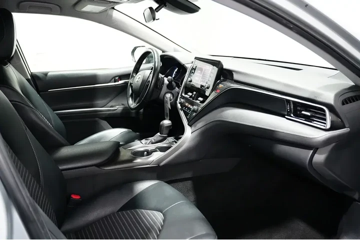 $24107 : 2021 Camry image 10