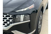 $24970 : Hyundai SANTA FE Plug-In Hyb thumbnail