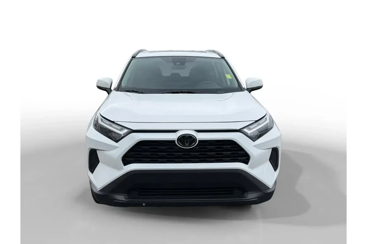 $26303 : Toyota RAV4 2024 XLE 4dr SUV image 8
