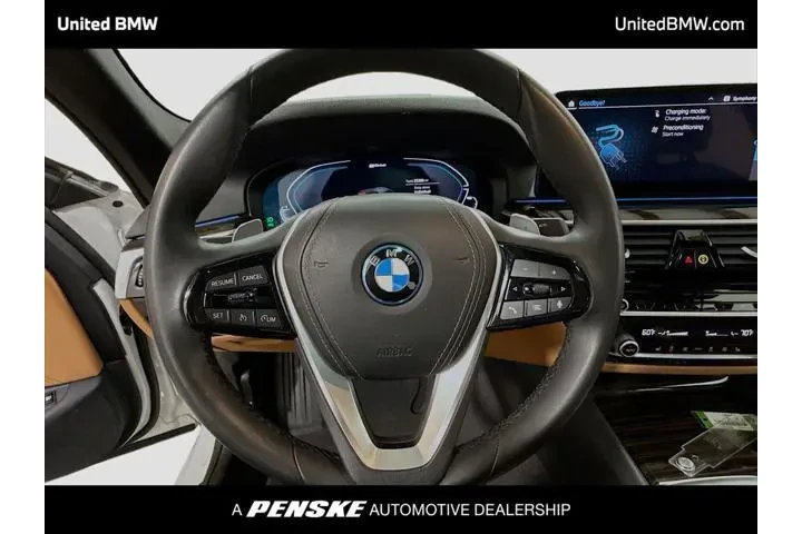 $32960 : BMW 5 Series 2023 530e 4dr S image 6