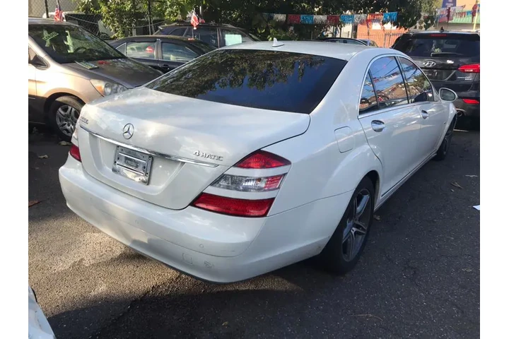 $11490 : Used 2009 S-Class 4dr Sdn 5.5 image 4