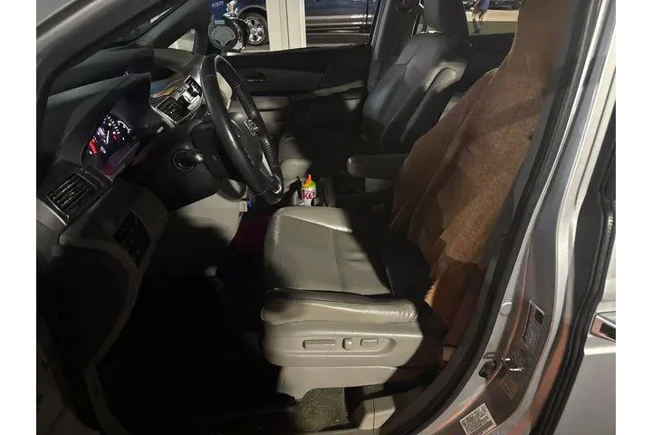 $10800 : Honda Odyssey 2014 Touring 4 image 3