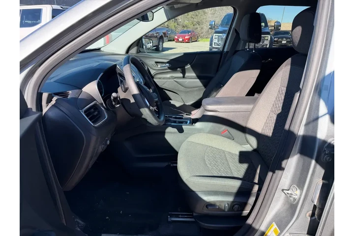 $19000 : Chevrolet Equinox 2023 LT 4d image 10