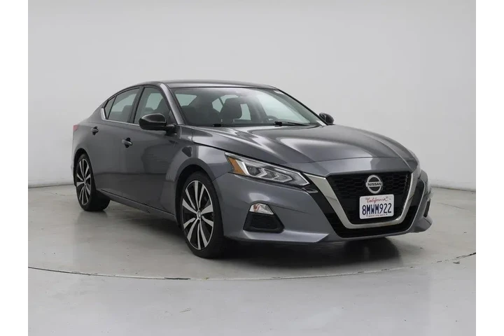$20998 : Nissan Altima 2020 2.5 SR 4d image 1