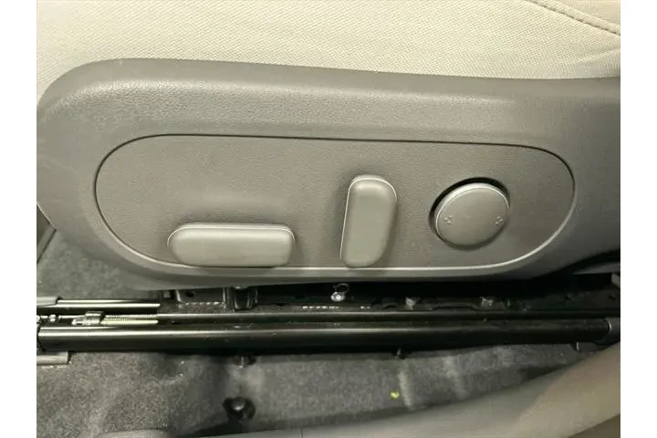 $24495 : Hyundai KONA 2025 AWD SEL 4d image 10