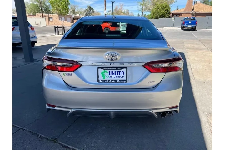 2023 Camry SE image 6