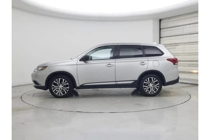 $14998 : Mitsubishi Outlander 2018 ES image 3