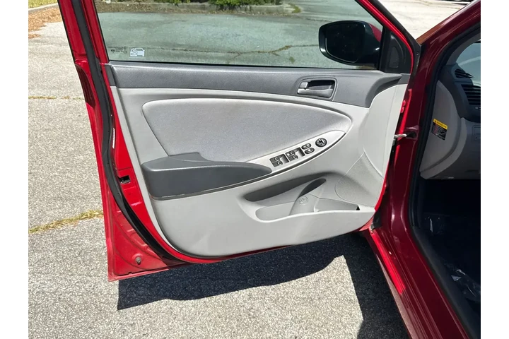 $6820 : Hyundai ACCENT 2016 SE 4dr S image 10