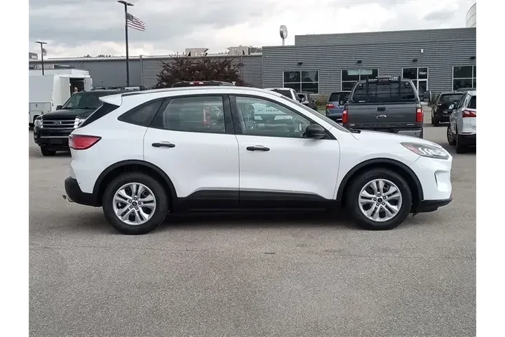 $16595 : Ford Escape 2020 S 4dr SUV image 6