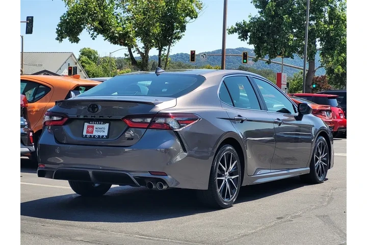 $25199 : Gold Certified2022 Camry SE image 5