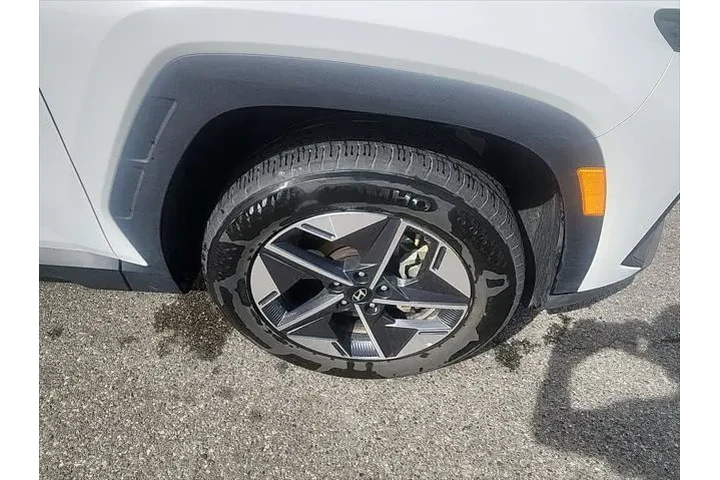 $25779 : Hyundai TUCSON 2025 AWD SEL image 8