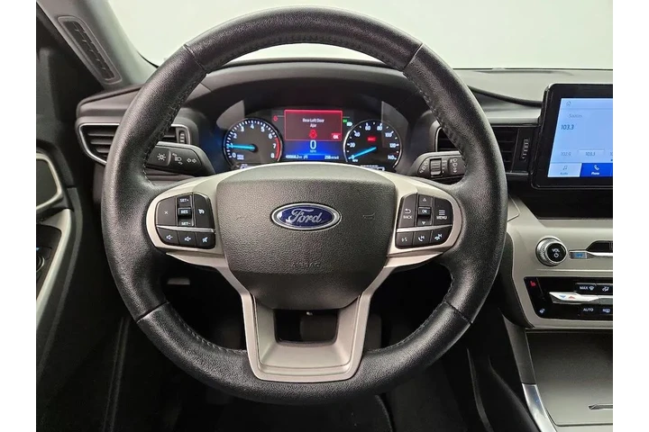 $24998 : Ford Explorer 2023 XLT 4dr S image 10
