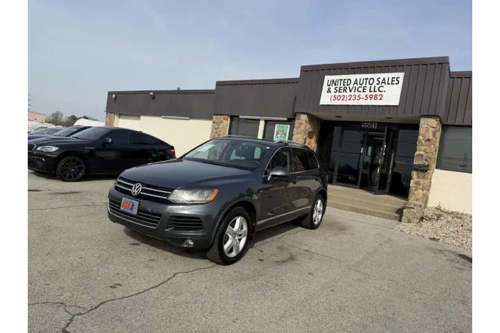 $8999 : 2012 Touareg VR6 Sport image 3