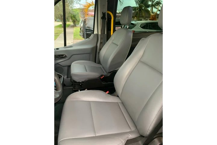 $20000 : Van ford transit ready to work image 6