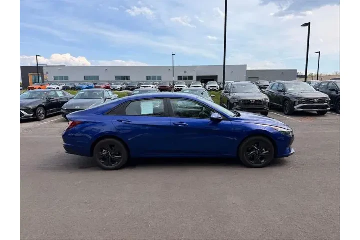$20900 : Hyundai ELANTRA 2023 SEL 4dr image 2