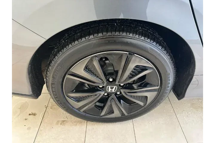 $21471 : Honda Civic 2019 EX-L 4dr Ha image 7