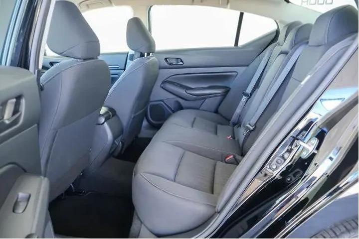 $19150 : Nissan Altima 2024 2.5 SV 4d image 9