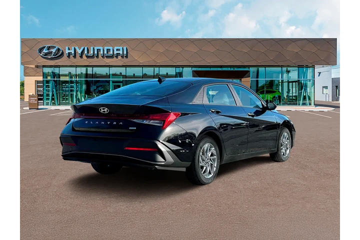$24994 : Hyundai ELANTRA Hybrid 2025 image 7