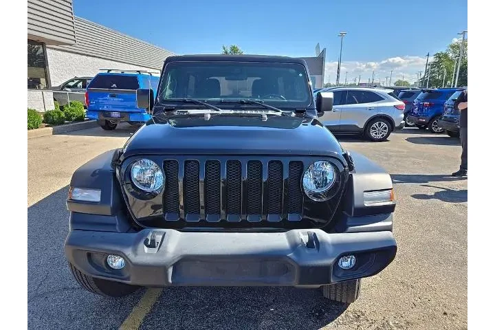 $29450 : Jeep Wrangler Unlimited 2021 image 2