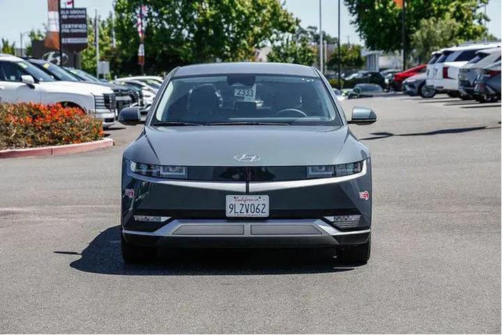 $25777 : Hyundai IONIQ 5 2024 SEL 4dr image 7