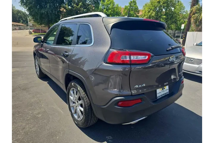 $12499 : 2018 Cherokee image 10