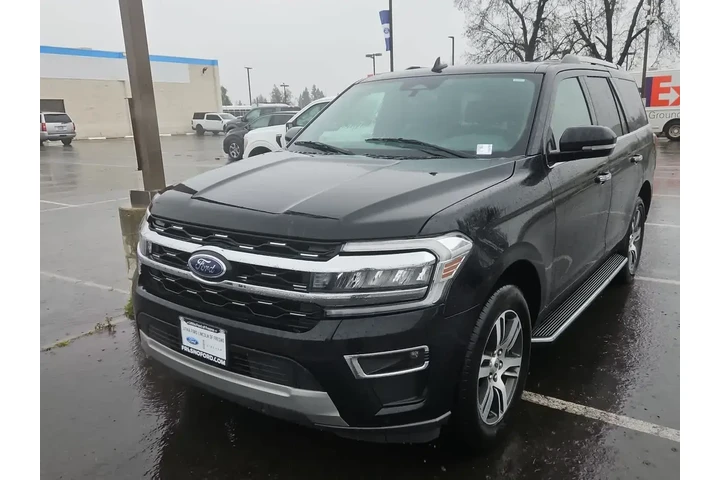 $34000 : Ford Expedition 2023 4x2 Lim image 1