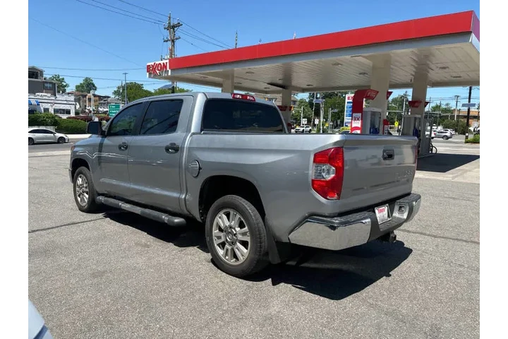 $28499 : 2018 Tundra SR5 image 5