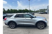 $32414 : Ford Explorer 2024 XLT 4dr S thumbnail