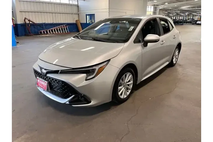 $24462 : Toyota Corolla Hatchback 202 image 7