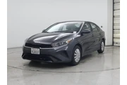 $16998 : Kia Forte 2023 LX 4dr Sedan thumbnail
