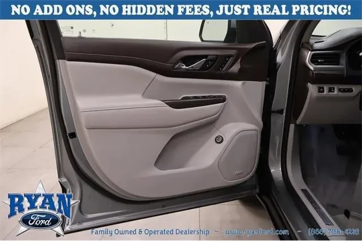 GMC Acadia 2023 SLT 4dr SUV image 6