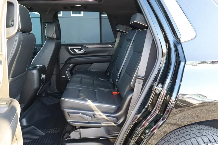 $45988 : 2022 Yukon 4WD 4dr SLT image 9