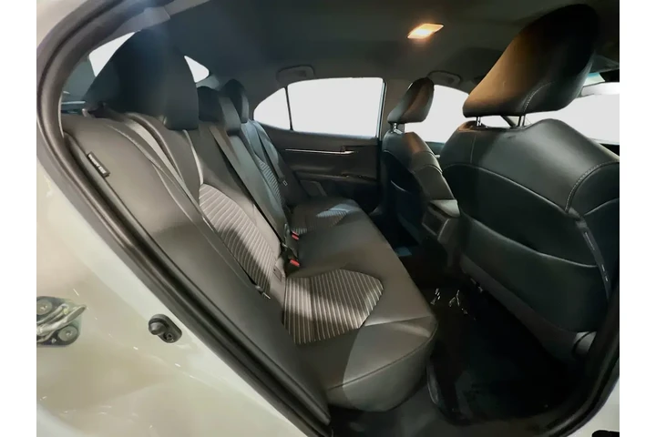 $22900 : Toyota Camry 2020 SE 4dr Sed image 10