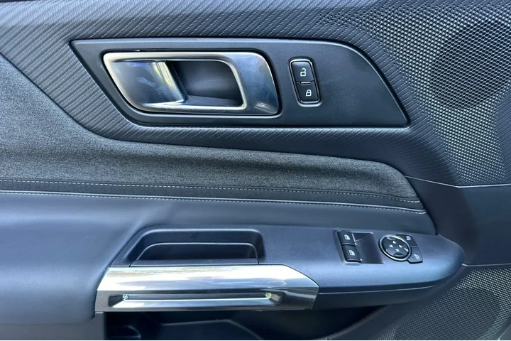 Ford Mustang 2025 EcoBoost 2 image 10