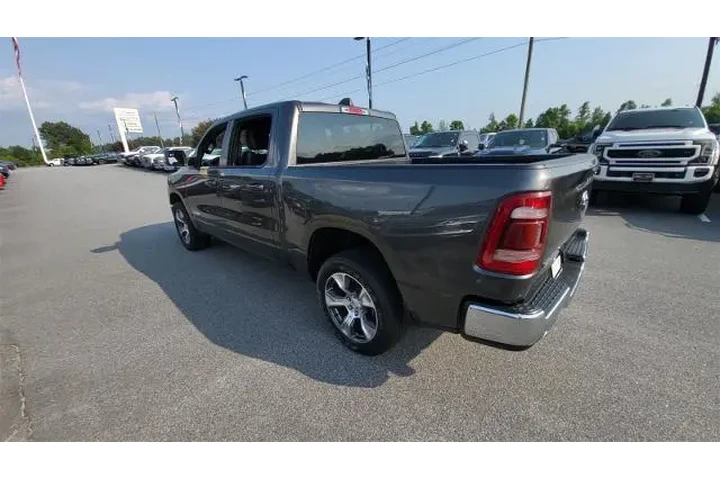 $37000 : Ram 1500 2024 4x2 Laramie 4d image 3