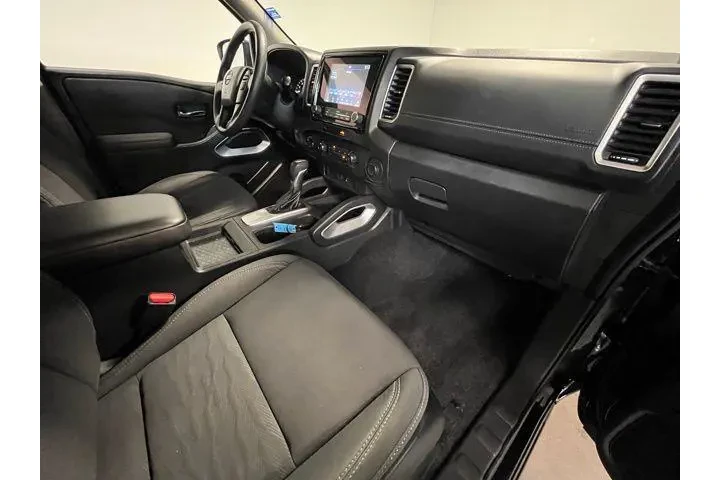 $30852 : Nissan Frontier 2024 4x4 S 4 image 10
