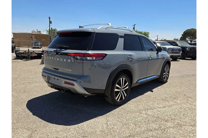 $39395 : Nissan Pathfinder 2024 Plati image 3