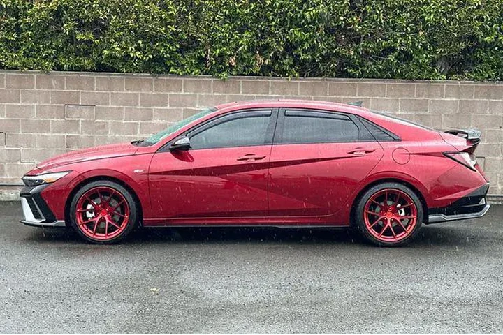 $24490 : Hyundai ELANTRA 2024 N Line image 10