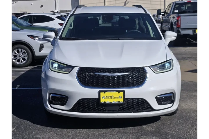 $22993 : Chrysler Pacifica 2022 Touri image 2