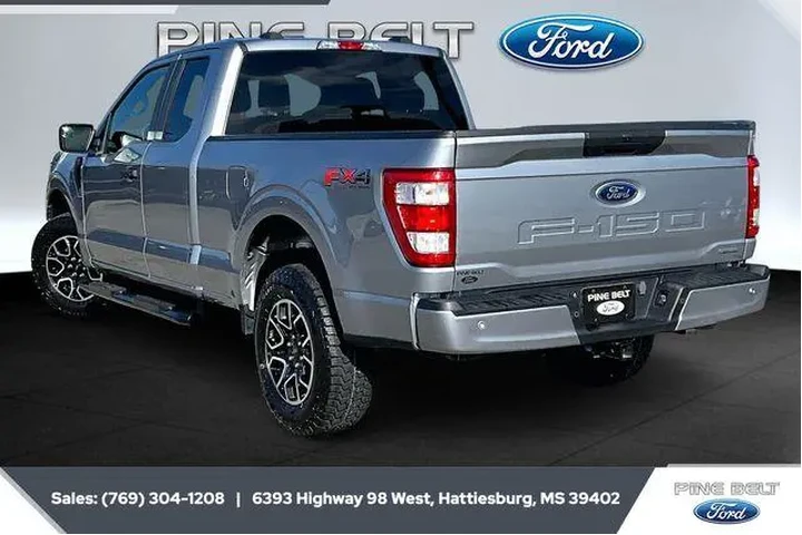 $30825 : Ford F-150 2023 4x4 XL 4dr S image 2