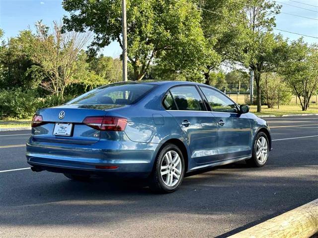 2017 Jetta 1.4T S image 8