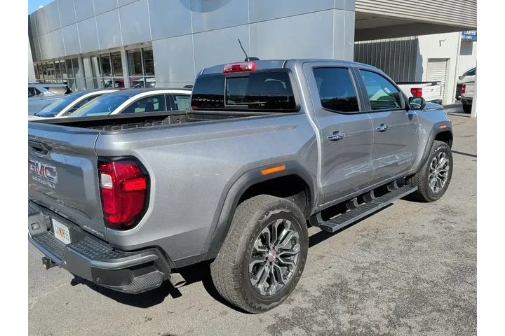 $40000 : GMC Canyon 2023 4x4 Denali 4 image 2