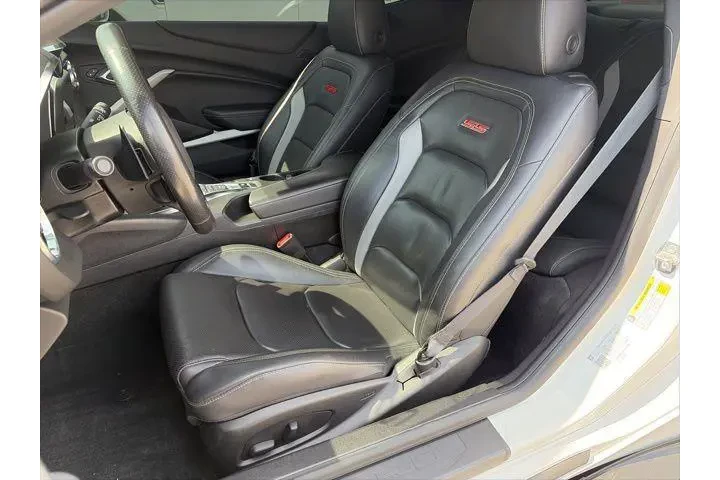 $38600 : Chevrolet Camaro 2020 SS 2dr image 8