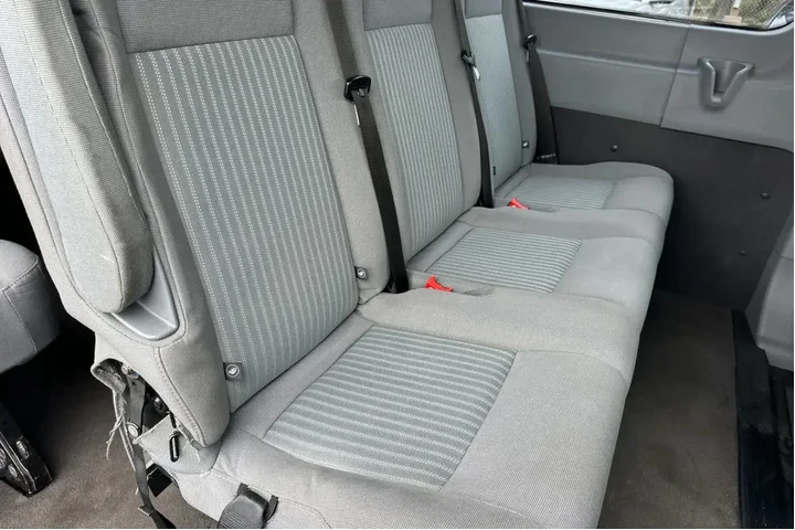 $18916 : Ford Transit 2017 350 XL 3dr image 4