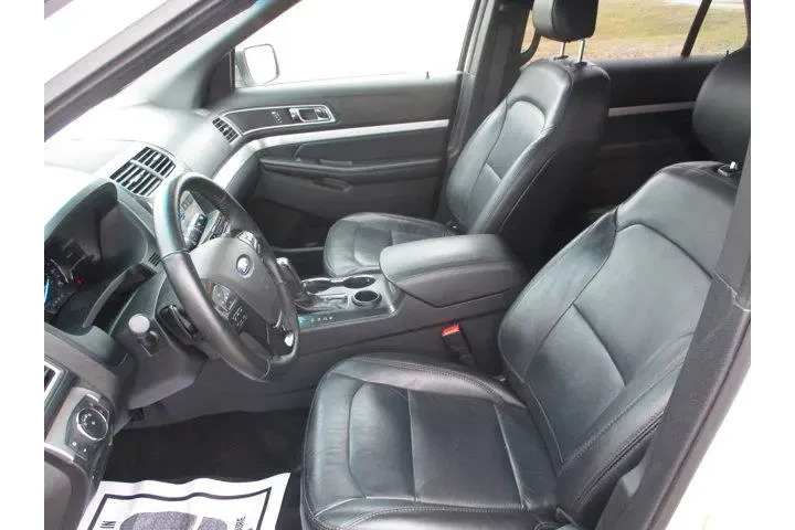 $16995 : Ford Explorer 2017 XLT 4dr S image 9
