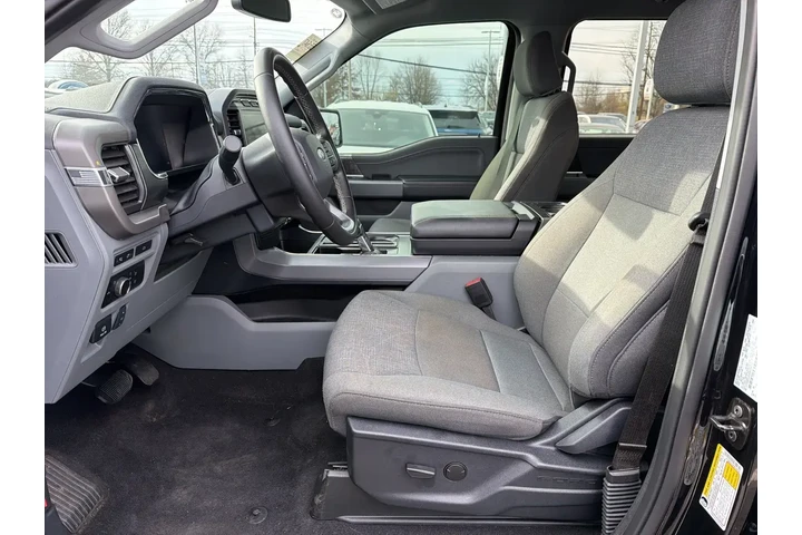 $39700 : Ford F-150 Lightning 2024 AW image 9